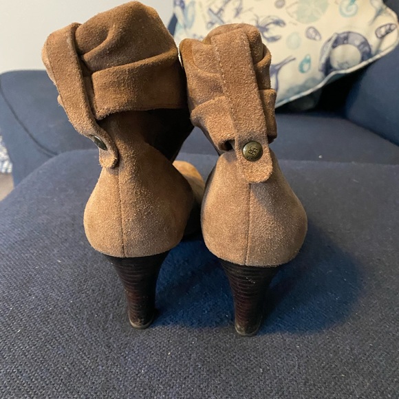 BCBG Suede Heeled Booties. Used. Tan color. Size 8.5B. Please see photos. - Picture 3 of 7